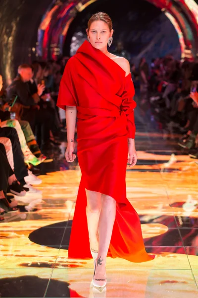 Look 75